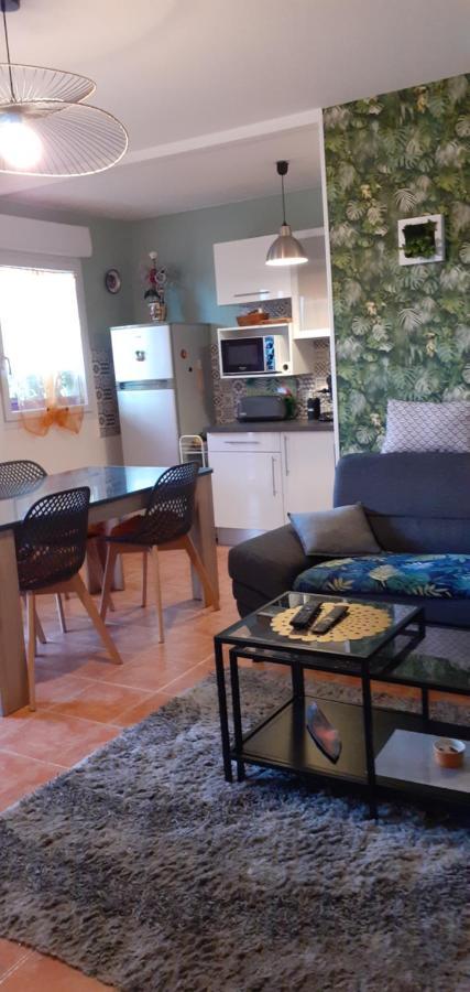 Les Romarins Appartement Climatise لا سين سور مير المظهر الخارجي الصورة