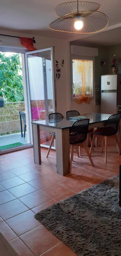 Les Romarins Appartement Climatise لا سين سور مير المظهر الخارجي الصورة